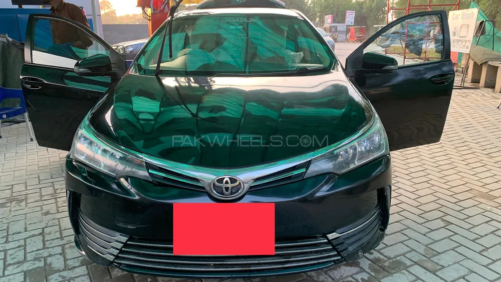Toyota Corolla 2017 for Sale in Sahiwal Image-1