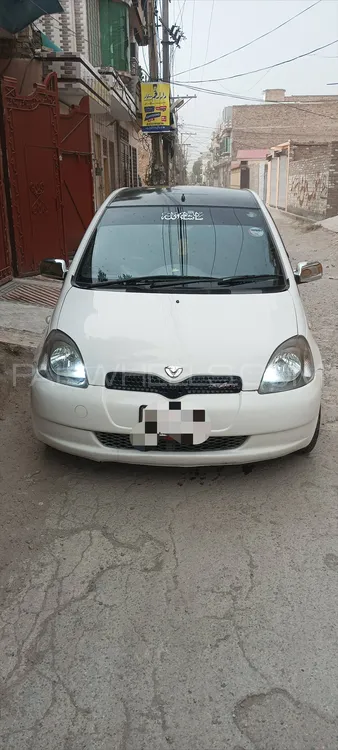 Toyota Vitz 2001 for Sale in Peshawar Image-1
