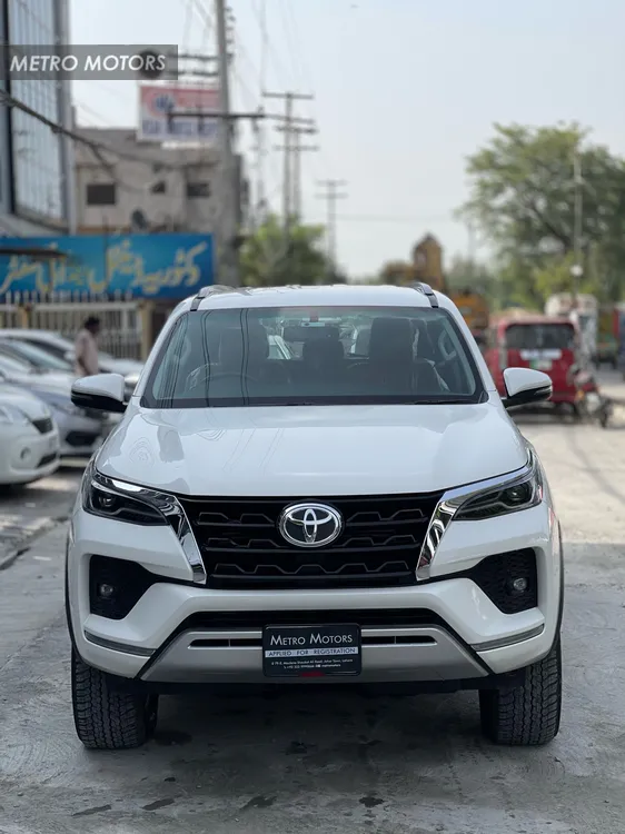 Toyota Fortuner 2022 for Sale in Lahore Image-1