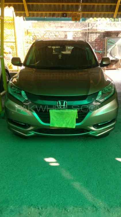 Honda Vezel 2016 for Sale in Lahore Image-1