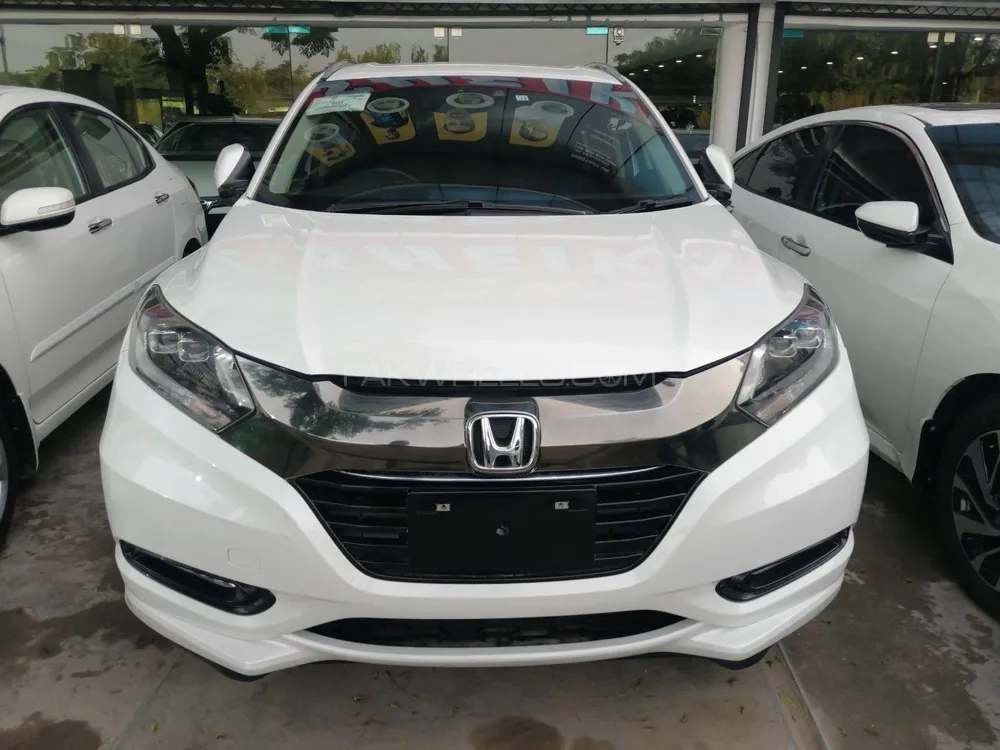 Honda Vezel 2016 for Sale in Islamabad Image-1