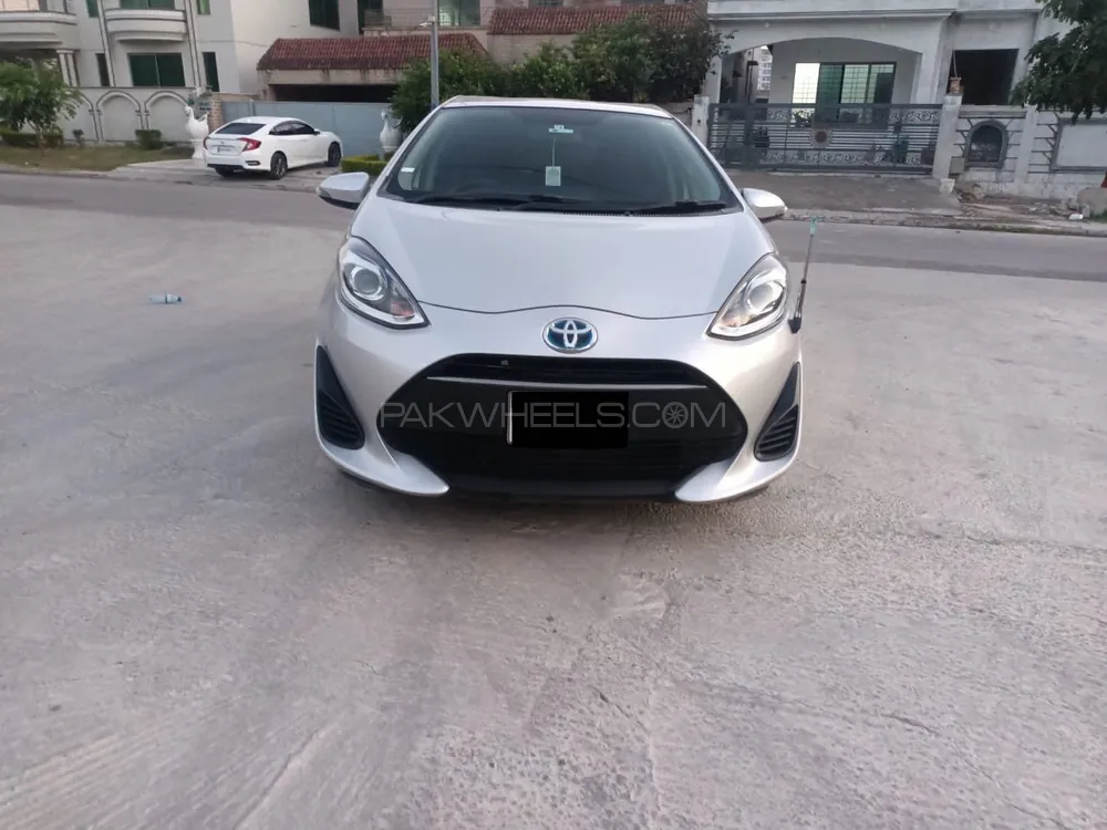 Toyota Aqua 2018 for Sale in Islamabad Image-1