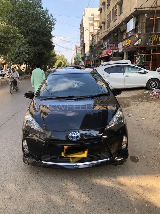 Toyota Aqua 2012 for Sale in Karachi Image-1