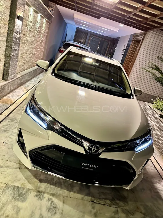 Toyota Corolla 2019 for Sale in Peshawar Image-1