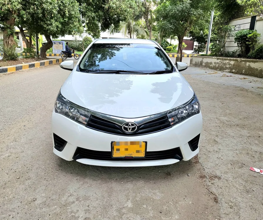 Toyota Corolla 2017 for Sale in Karachi Image-1