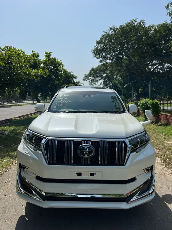 Toyota Land Cruiser 2018 for Sale in Lahore Image-1