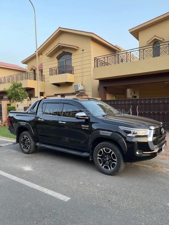 Toyota Hilux 2021 for Sale in Islamabad Image-1