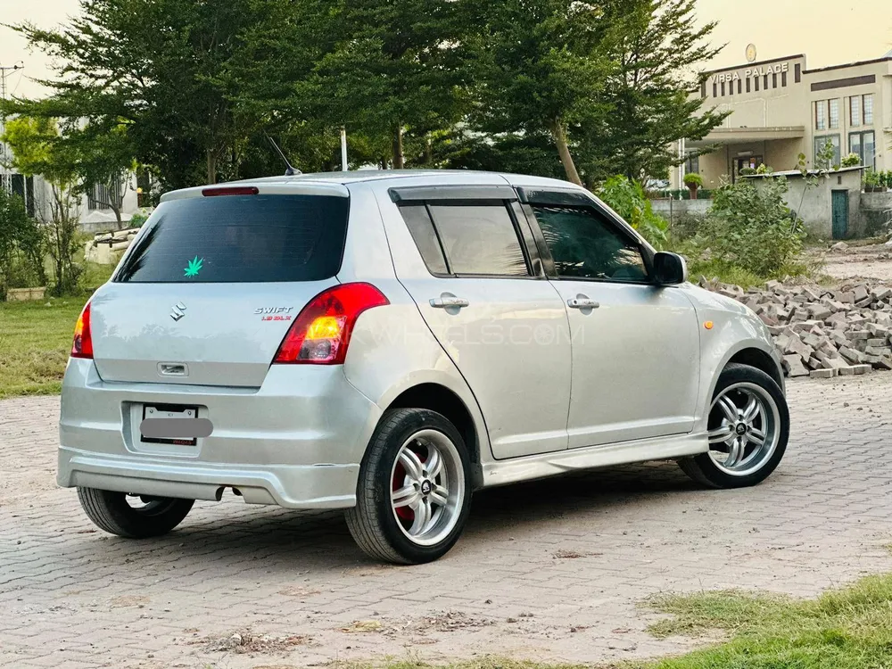 Suzuki Swift 2011 for Sale in Islamabad Image-1