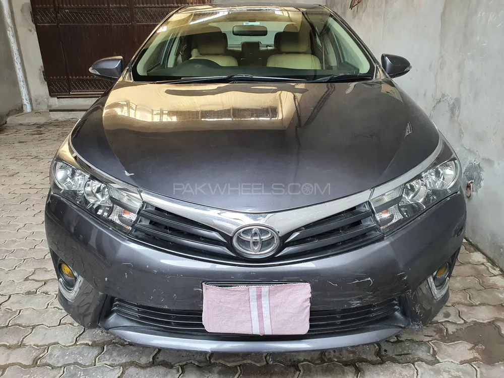 Toyota Corolla 2017 for Sale in Lahore Image-1