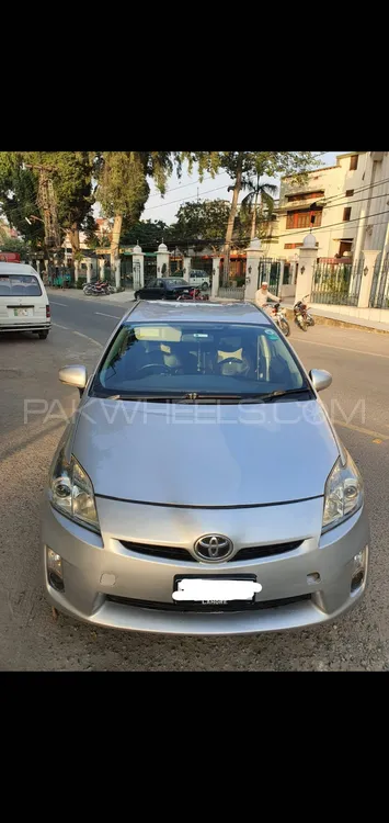Toyota Prius 2010 for Sale in Lahore Image-1