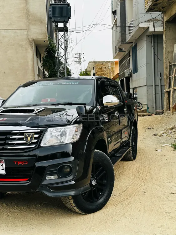 Toyota Hilux 2005 for Sale in Karachi Image-1