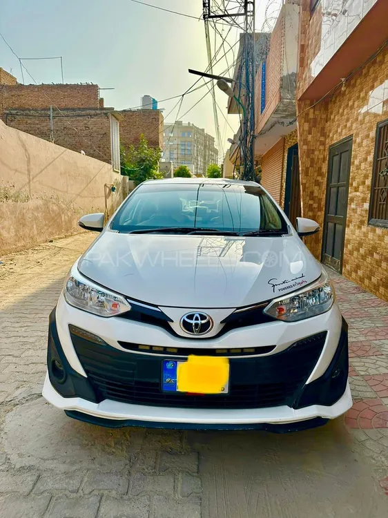 Toyota Yaris Sedan 2021 for Sale in Multan Image-1
