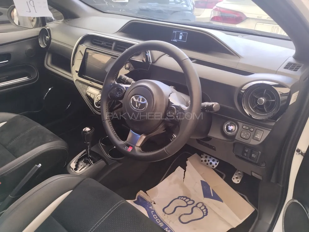 Toyota Aqua 2020 for Sale in Lahore Toyota Aqua 2020 for Sale in Lahore Image-3