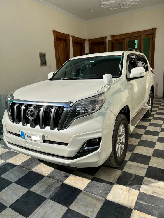 Toyota Prado 2010 for Sale in Peshawar Image-1