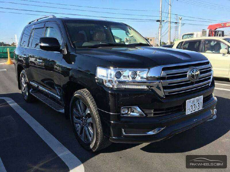 Toyota Land Cruiser ZX 2015 for sale in Lahore | PakWheels