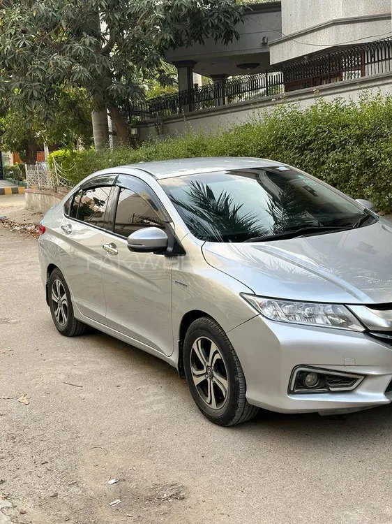 Honda Grace Hybrid 2015 for sale in Karachi