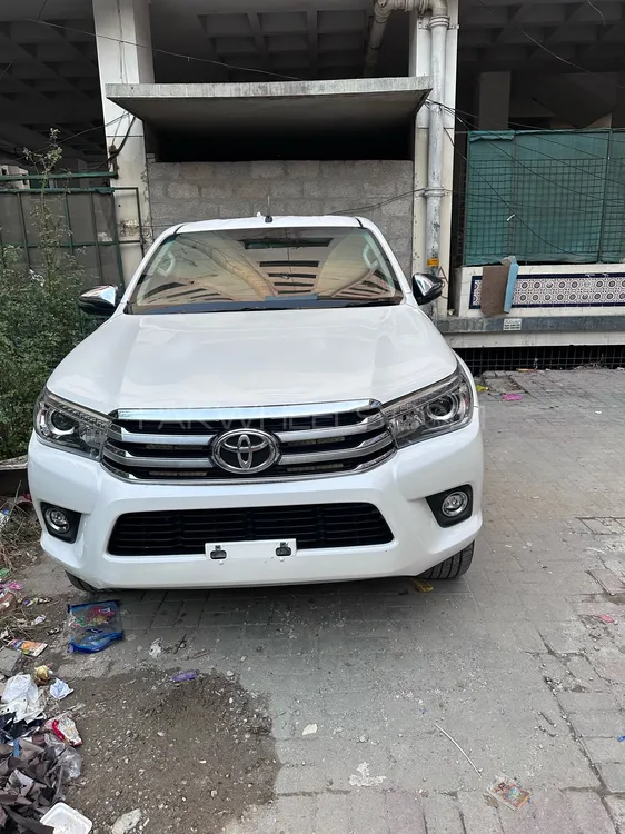 Toyota Hilux Revo V Automatic 2.8 2019 for sale in Islamabad | PakWheels