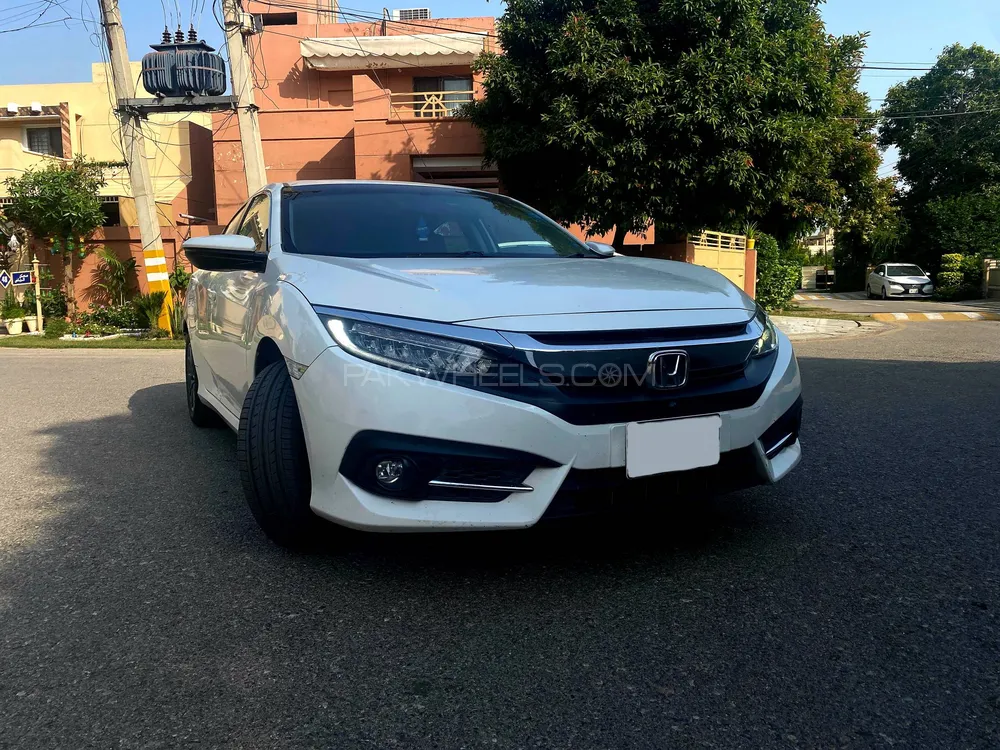 Honda Civic Oriel 1.8 i-VTEC CVT 2020 for sale in Lahore | PakWheels