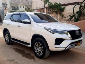 Fortuner sigma 2021
 original body
9000 km 
for more details please contact