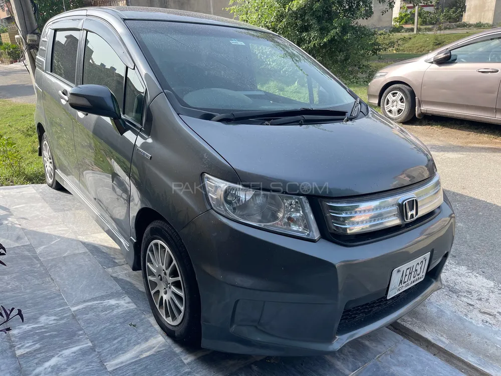 Honda Freed 2012 for Sale in Lahore Image-1