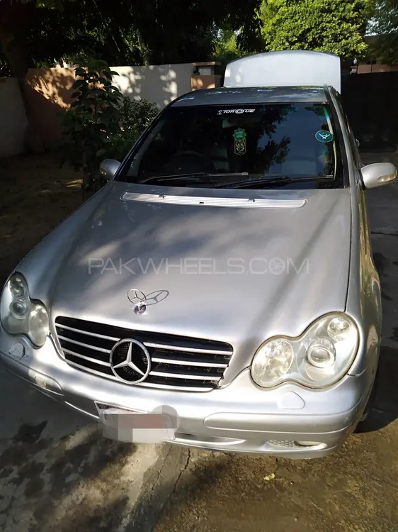 Mercedes Benz C Class 2004 for sale in Jhelum