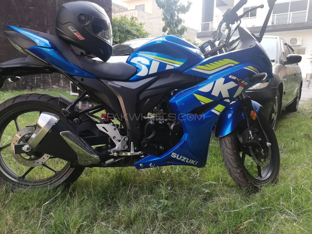 Gixxer 150 store blue colour