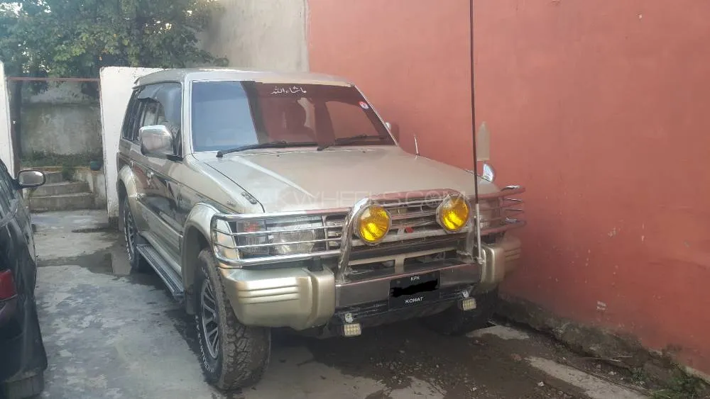 Mitsubishi Pajero 1993 for Sale in Abbottabad Image-1
