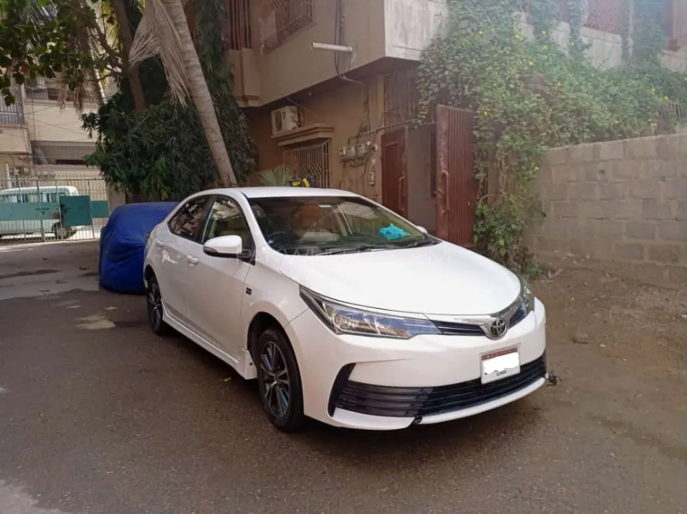 Toyota Corolla 2018 for Sale in Karachi Image-1