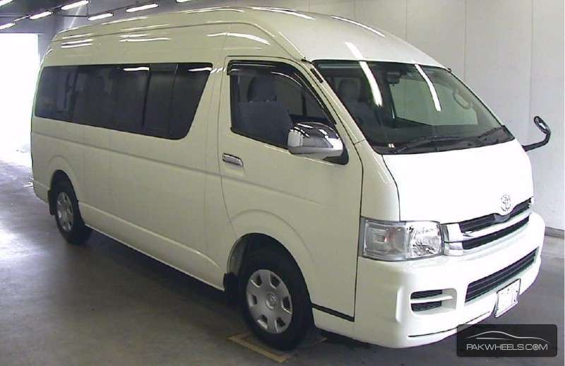 Toyota Hiace 2010 for Sale in Lahore Image-1