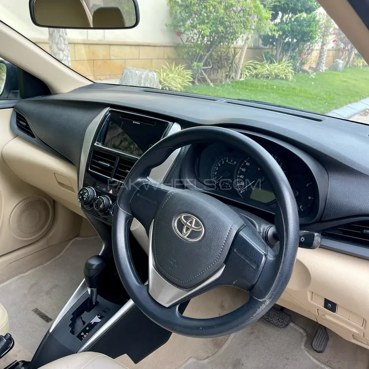 Toyota Yaris GLI CVT 1.3 2021 for sale in Karachi | PakWheels