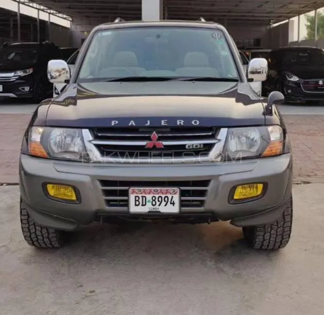Mitsubishi Pajero 2001 for Sale in Peshawar Image-1