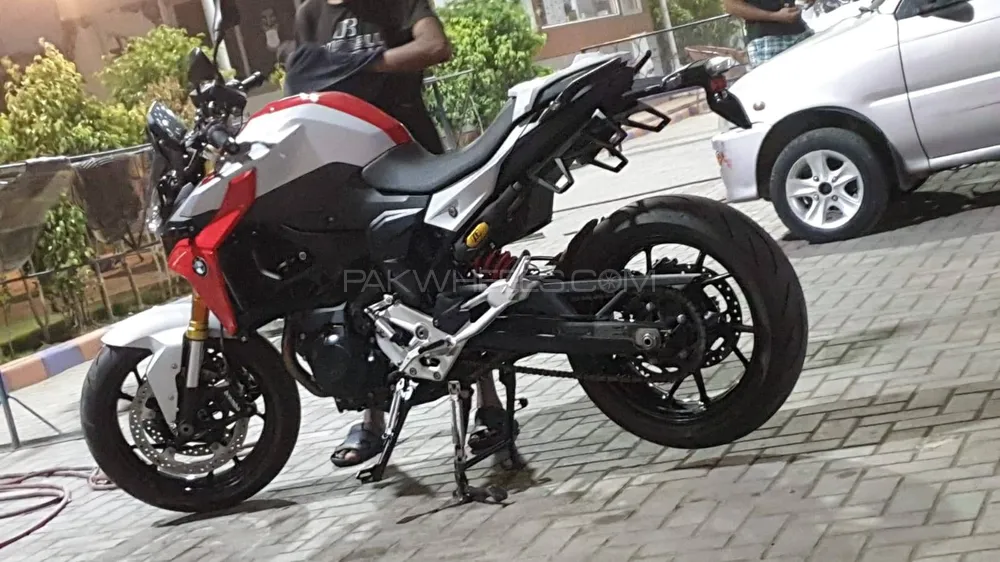 Bmw f 900 r shop olx