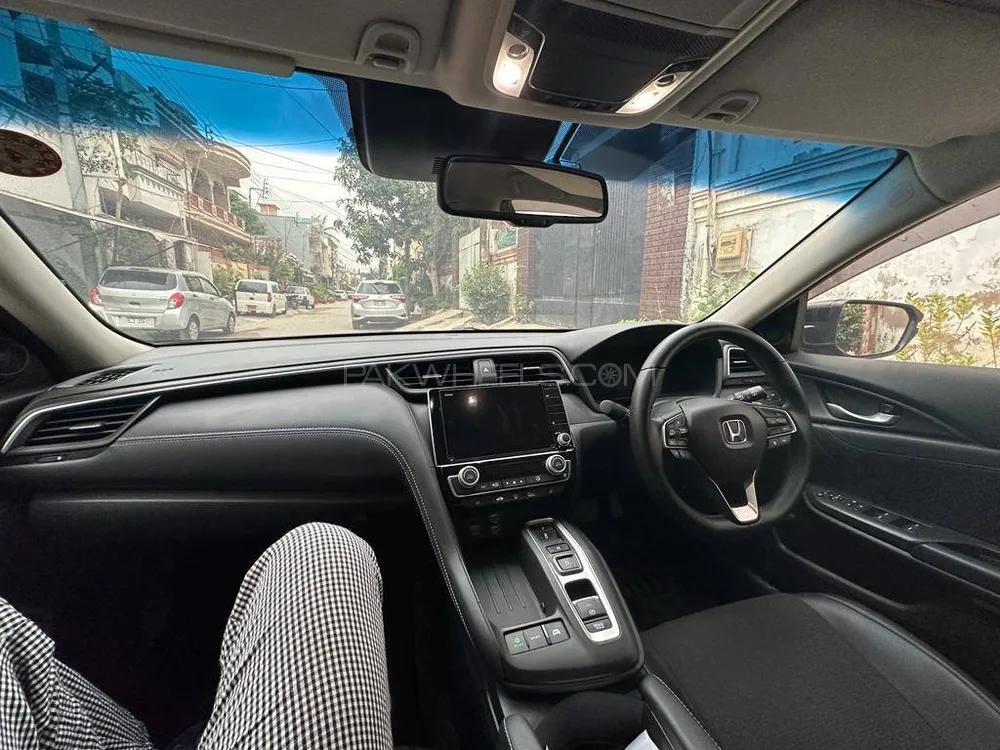 Honda Insight 2018 for Sale in Karachi Image-1
