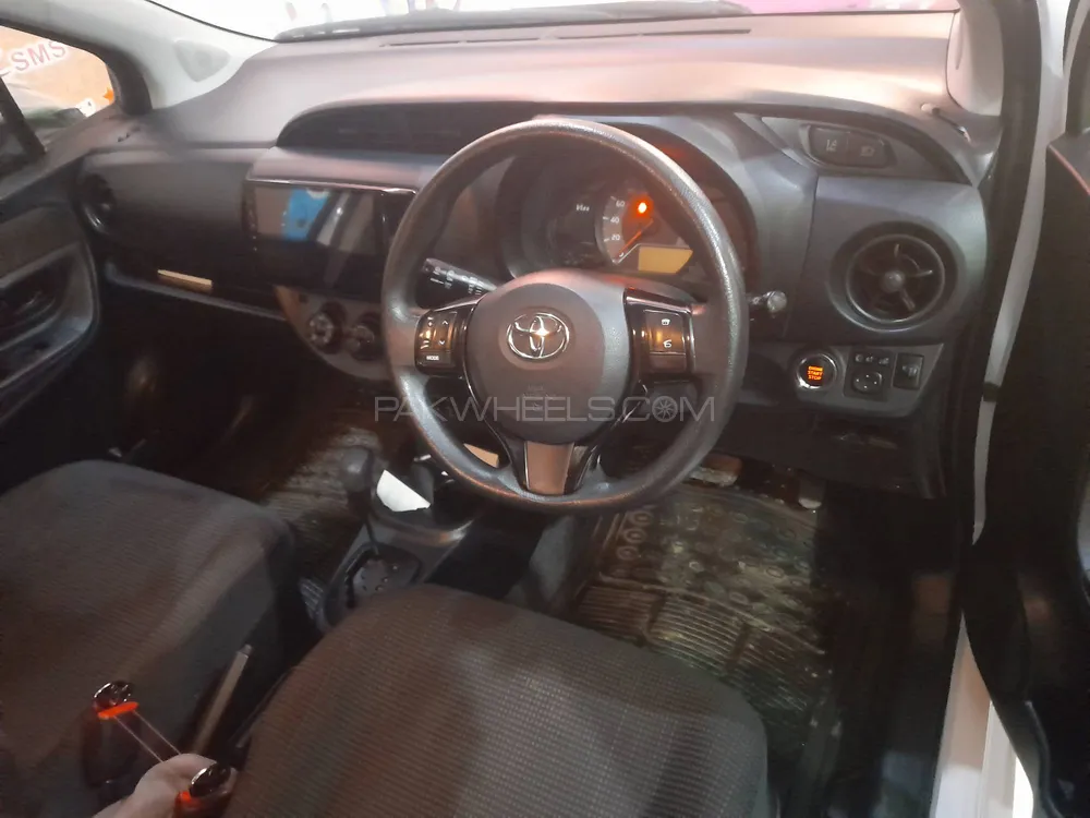 Toyota Vitz 2018 for Sale in Haripur Image-1