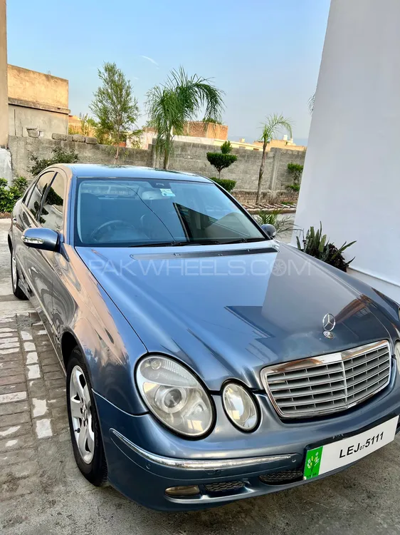 Mercedes Benz E Class 2004 for sale in Haripur