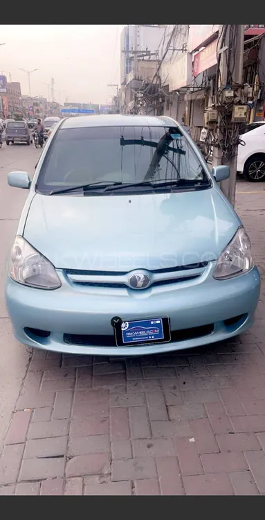 Toyota Platz 2003 for Sale in Lahore Image-1