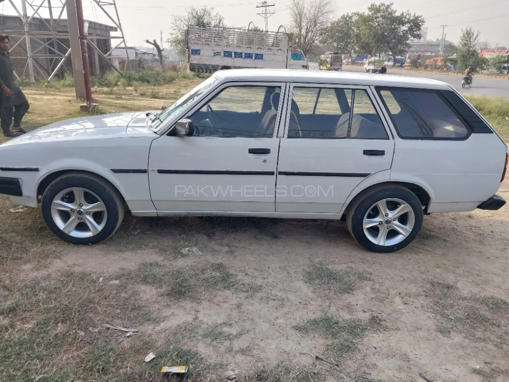Toyota Corolla 1987 for Sale in Rawat Image-1