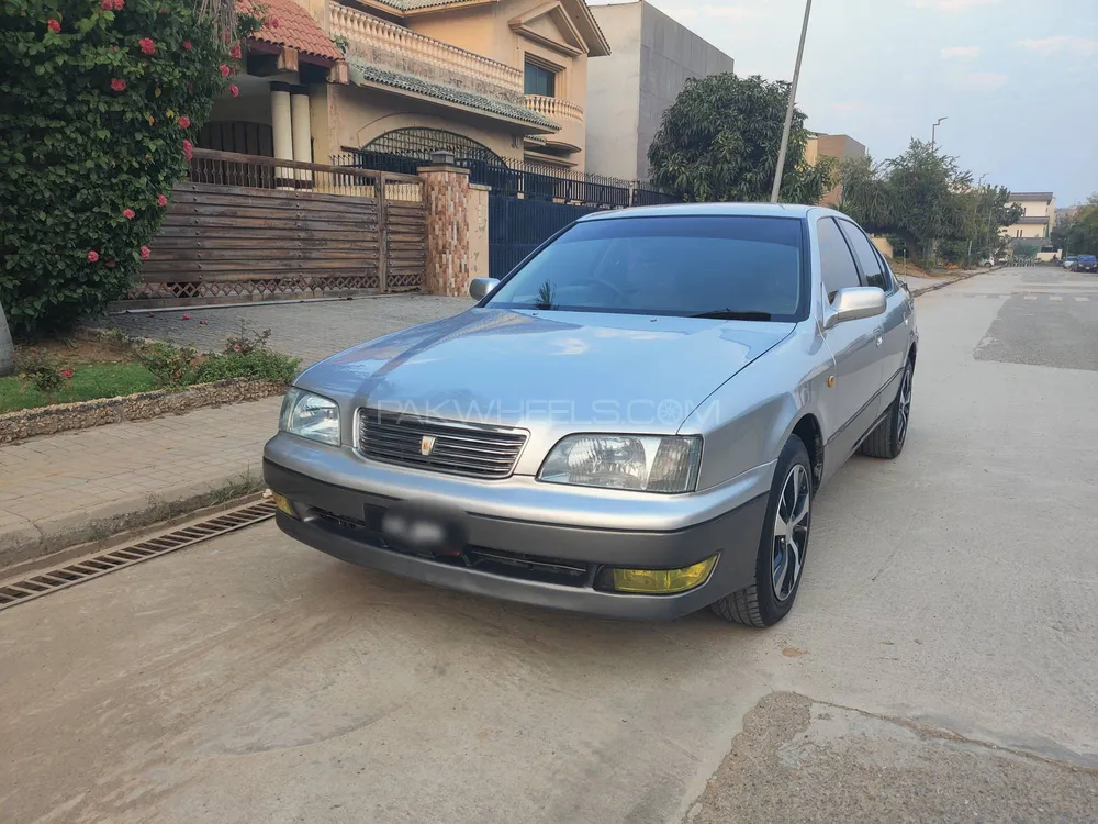 Toyota Camry 1996 for Sale in Peshawar Image-1