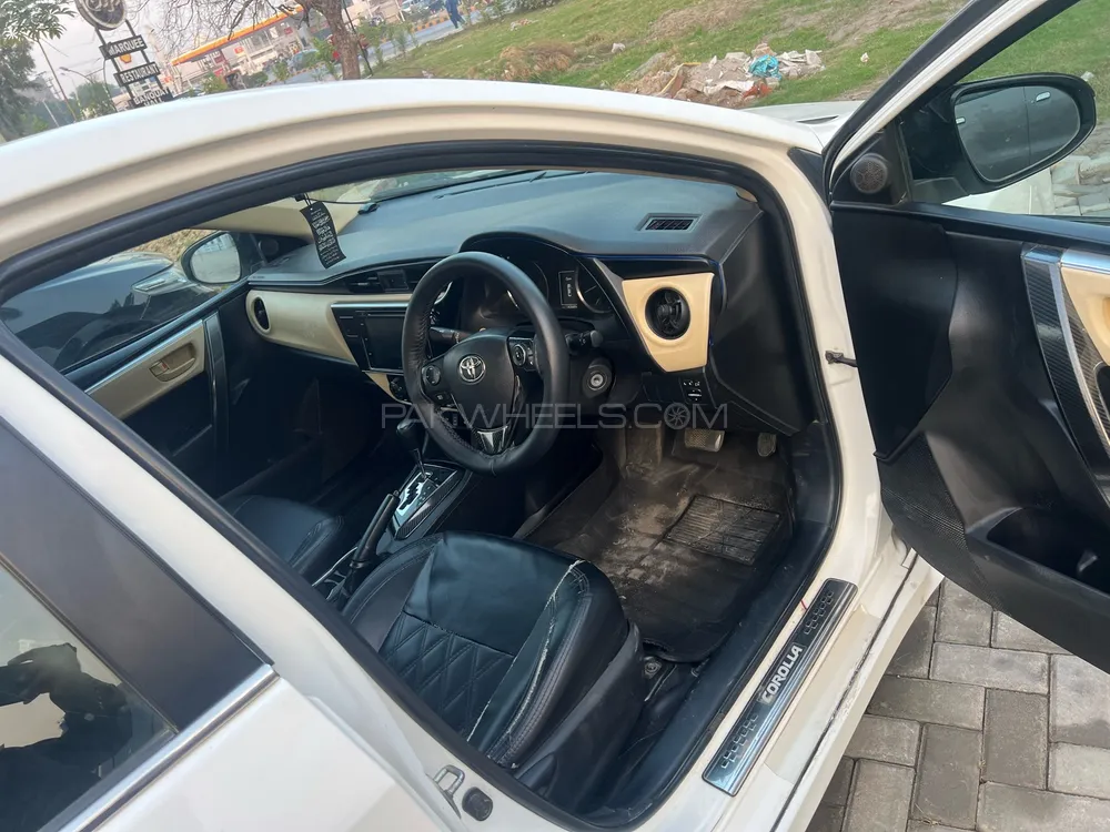 Toyota Corolla 2017 for Sale in Gujranwala Image-1