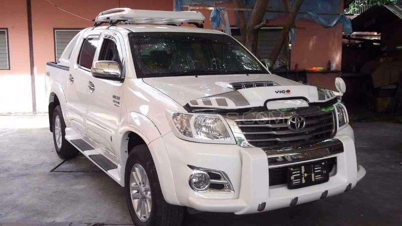 Toyota Hilux 2010 for Sale in Multan Image-1