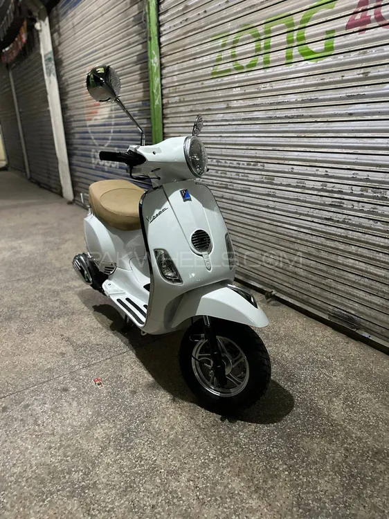 Vespa Primavera 150 2023 for Sale Image-1