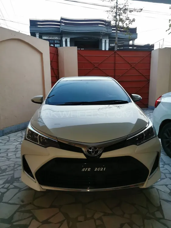 Toyota Corolla 2021 for Sale in Peshawar Image-1