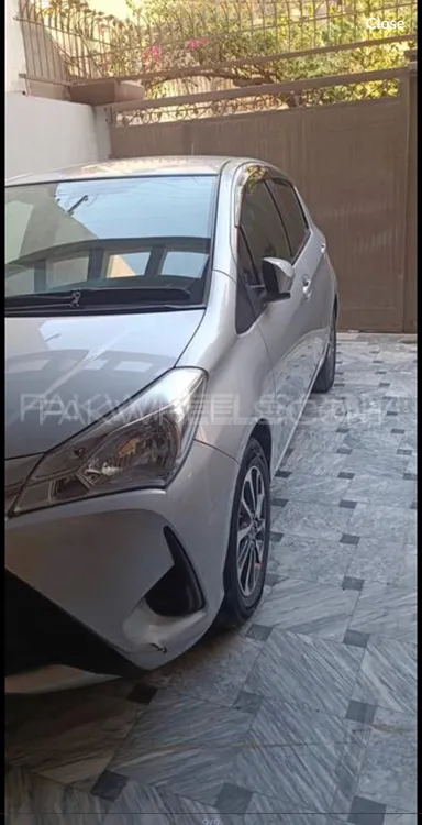 Toyota Vitz 2017 for Sale in Lahore Image-1