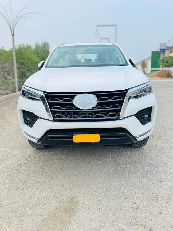Toyota Fortuner 2022 for Sale in Karachi Image-1