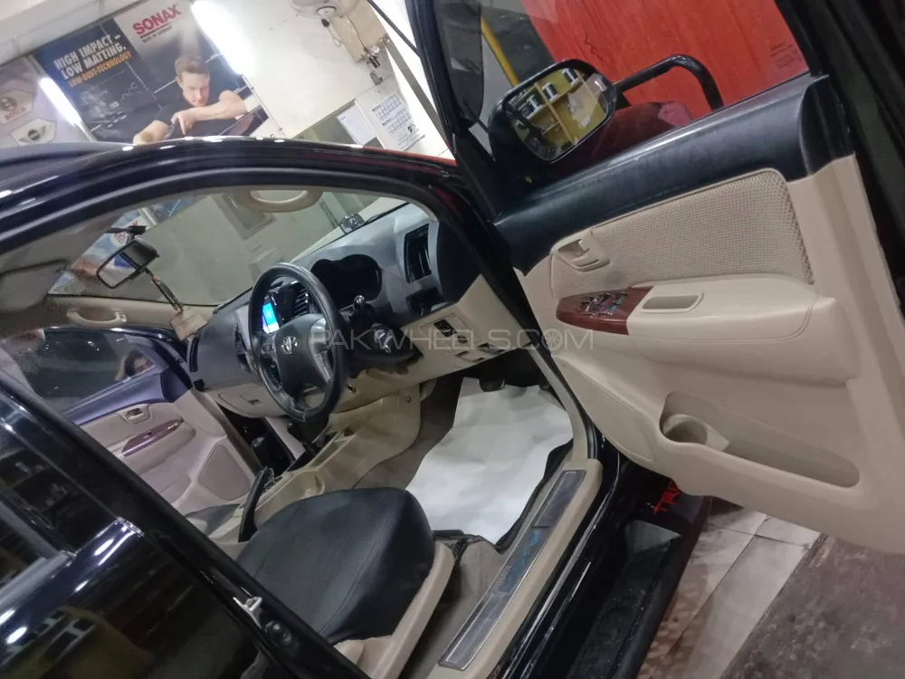 Toyota Hilux 2016 for Sale in Vehari Image-1