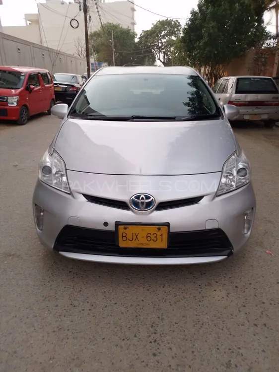 Toyota Prius 2014 for Sale in Karachi Image-1