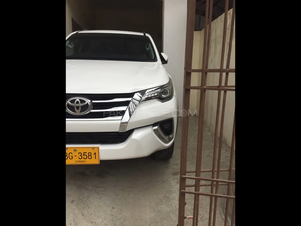Toyota Fortuner 2017 for Sale in Karachi Image-1