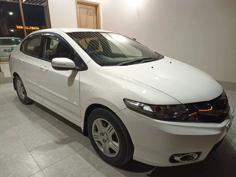 Honda City 2018 for Sale in Faisalabad Image-1