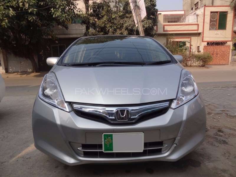 Honda Fit 2011 for Sale in Lahore Image-1