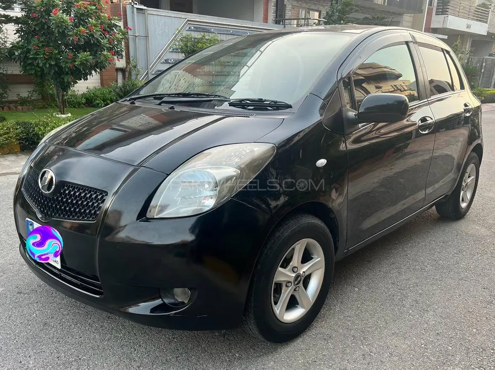 Toyota Vitz 2007 for Sale in Islamabad Image-1